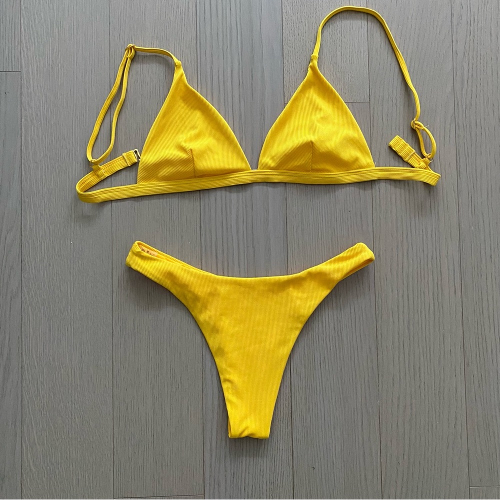 SWEET SECRET Bikini, Gorgeous Yellow, BRAND NEW!!! Never Worn. High hip, cheeky